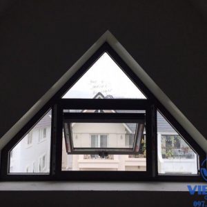Cửa sổ mở hất được thi công bởi Việt Hà Glass