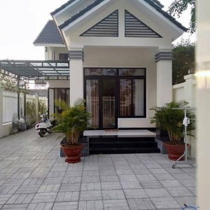 Cửa sổ mở trượt được thi công bởi Việt Hà Glass