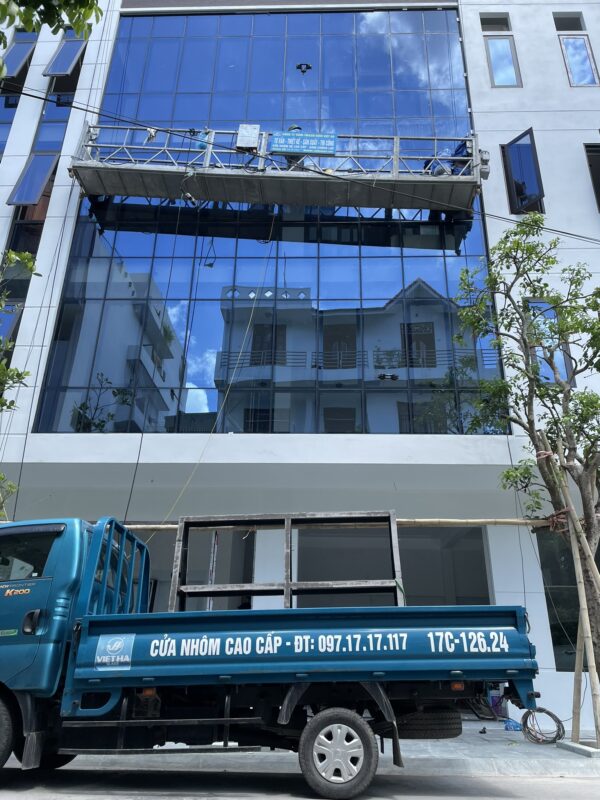 Vách kính mặt dựng nhôm kính Thái Bình