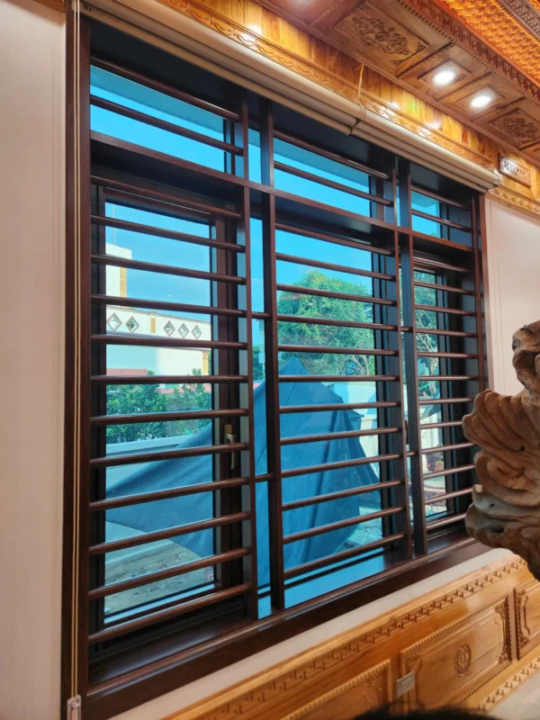 Chấn song cửa sổ nhôm màu vân gỗ