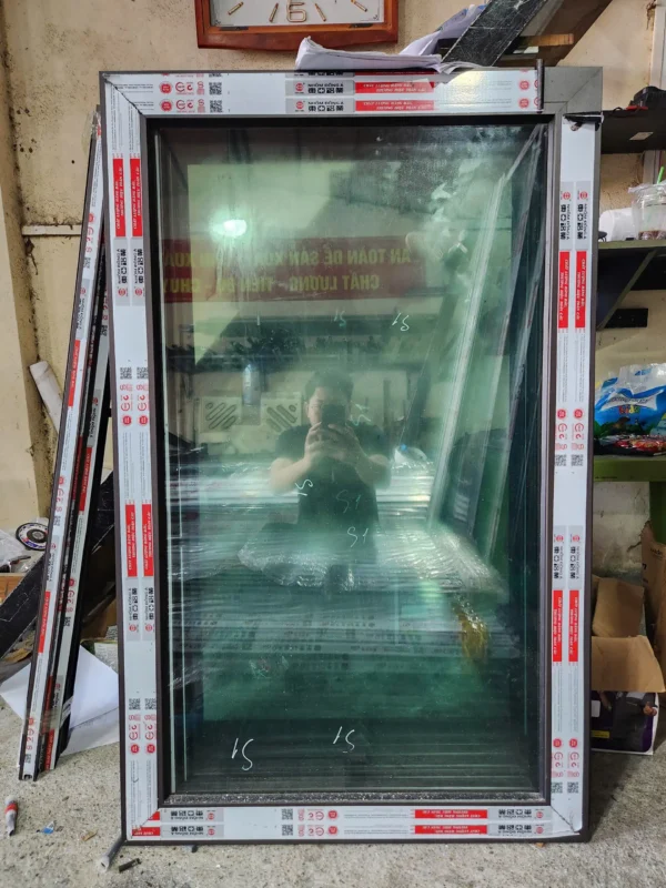 Cửa sổ nhôm Đông Á hoàn thiện tại xưởng Việt Hà