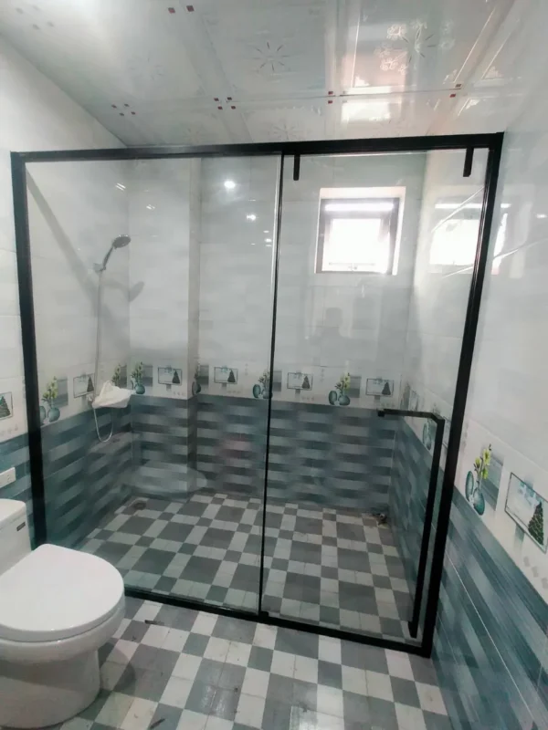 Cabin tắm kính cửa lùa trượt trên ray, không cần chỗ trống để mở cánh