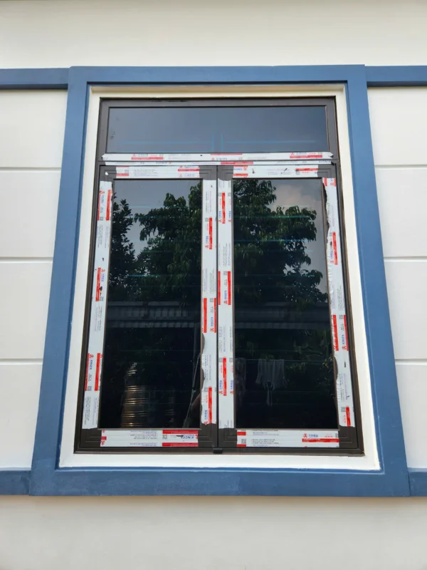 Cửa sổ nhôm kính mở quay 2 cánh